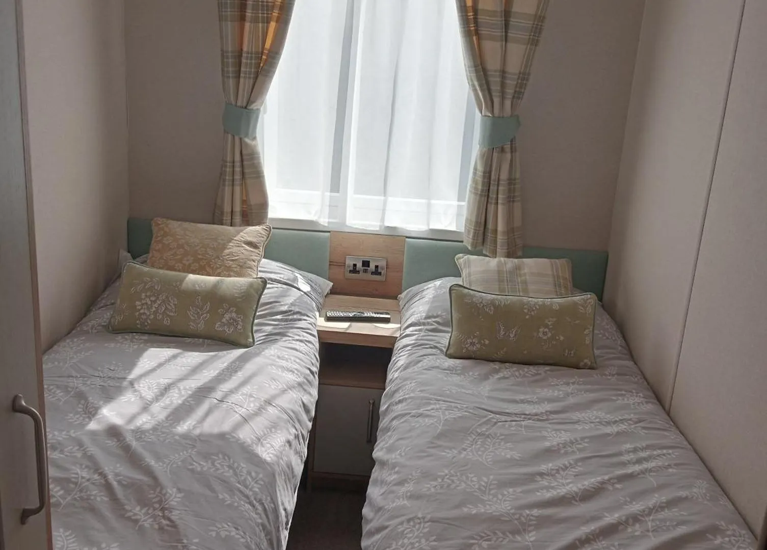 Hotel R&L Retreat'S Cayton 0*,